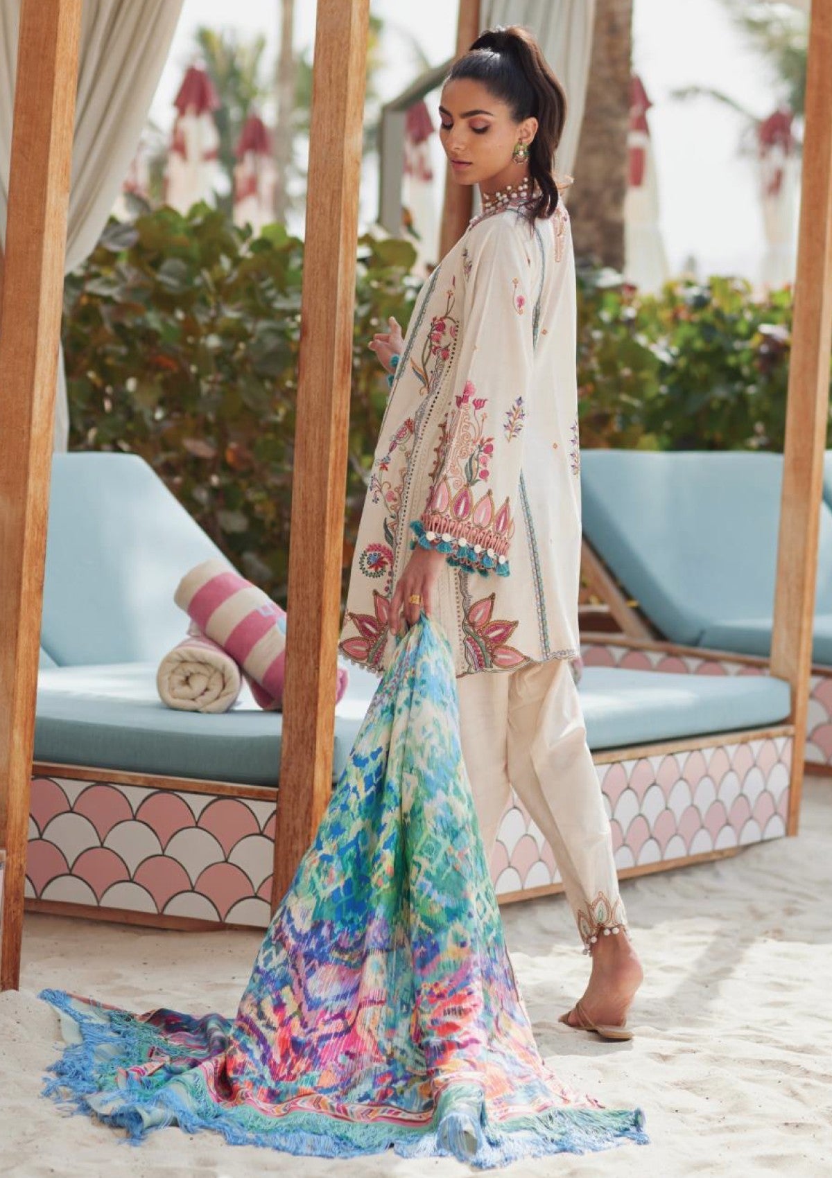 Farah Talib Aziz WES Luxury'25 FTL25#02-Irene Ivory