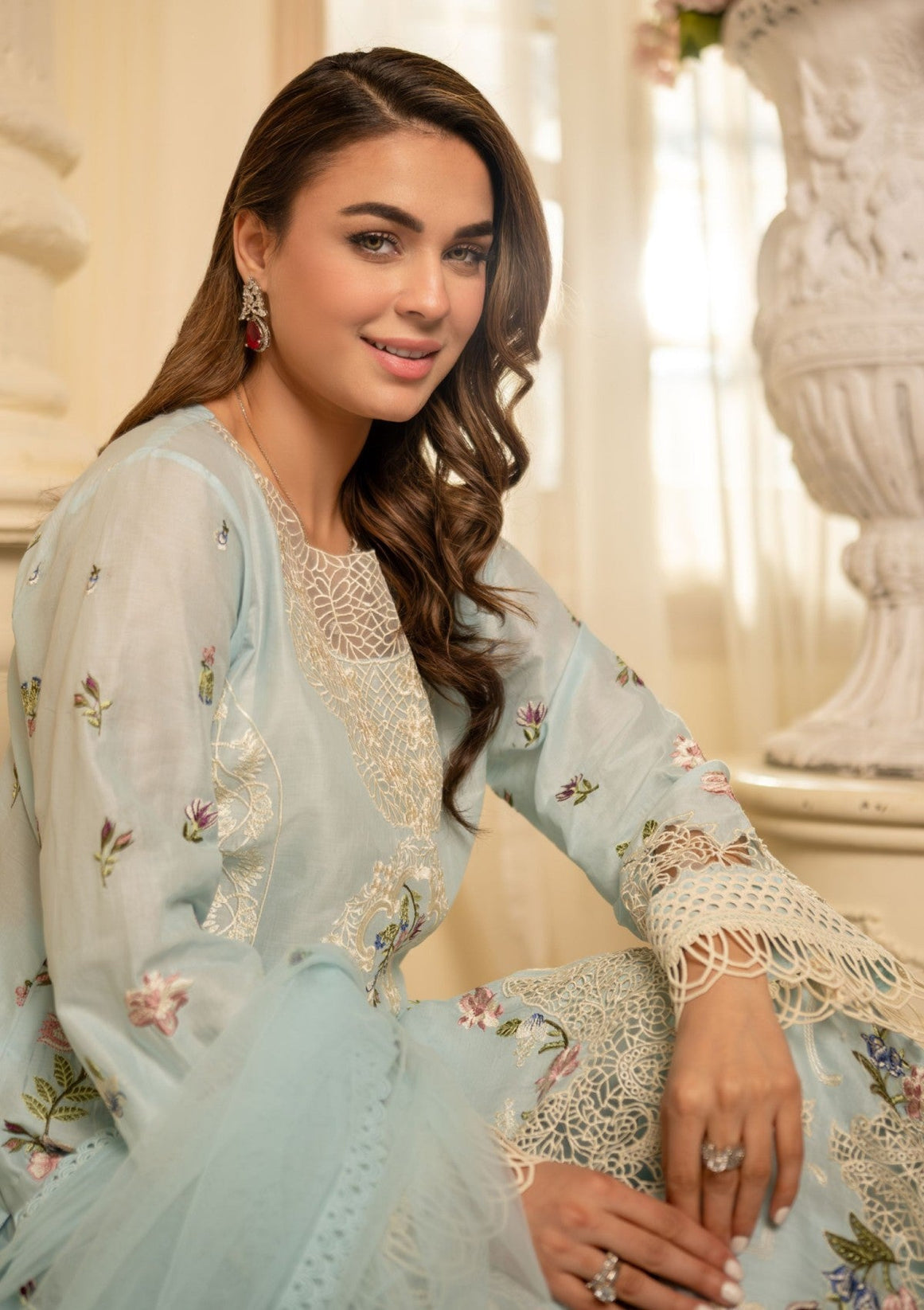 Thames Reet Emb Lawn`25 D # 06 Ferozi