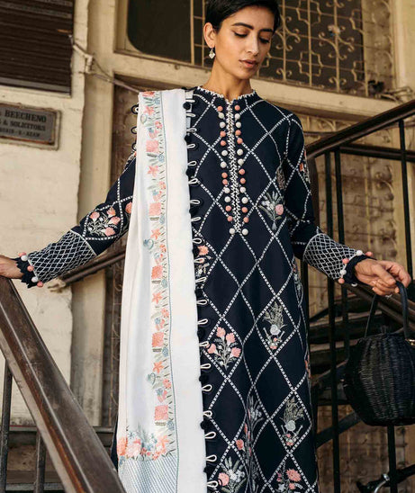 Zaha Humrahi Winter'21 ZW#8