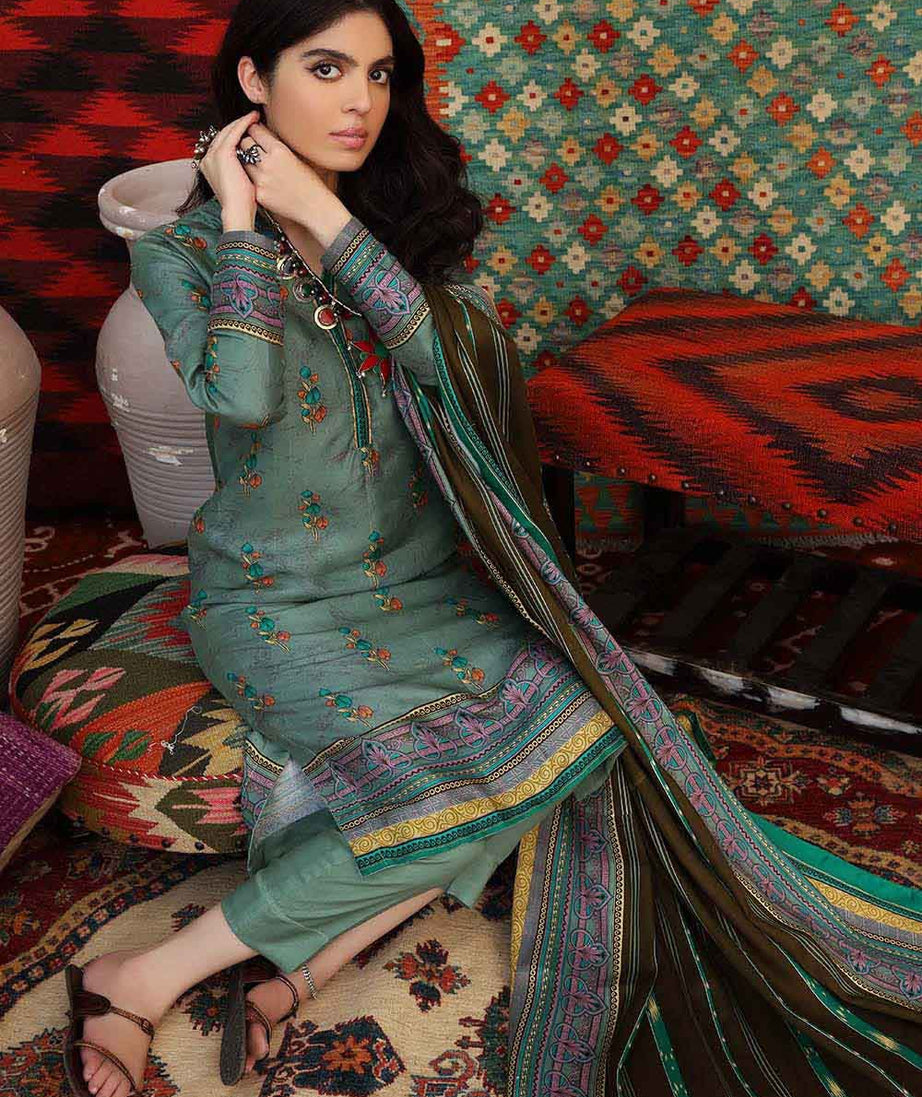 Gul Ahmed Winter Collection`22 LT#12025-B