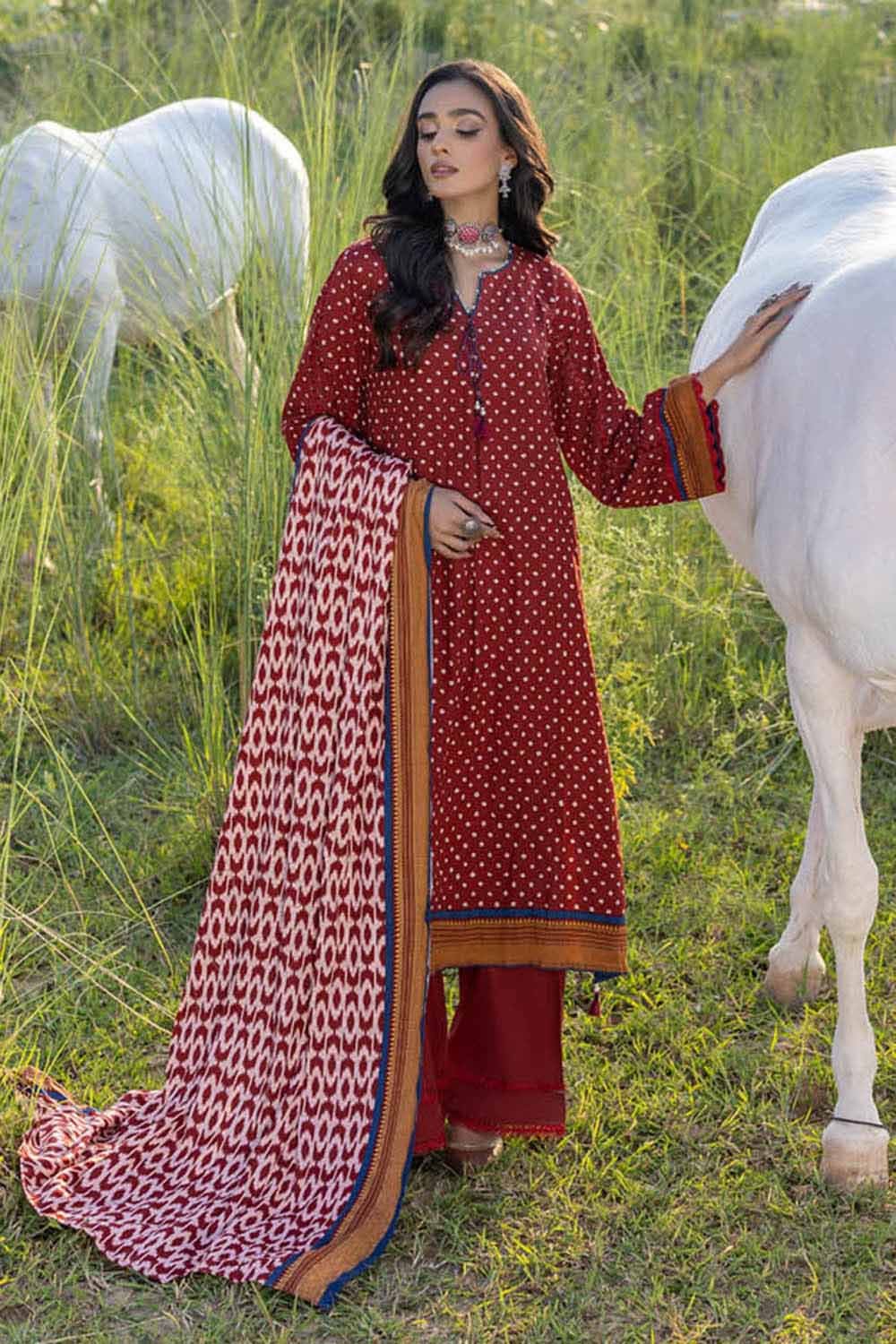 Gul Ahmed Winter Collection`22 LT#22017-B