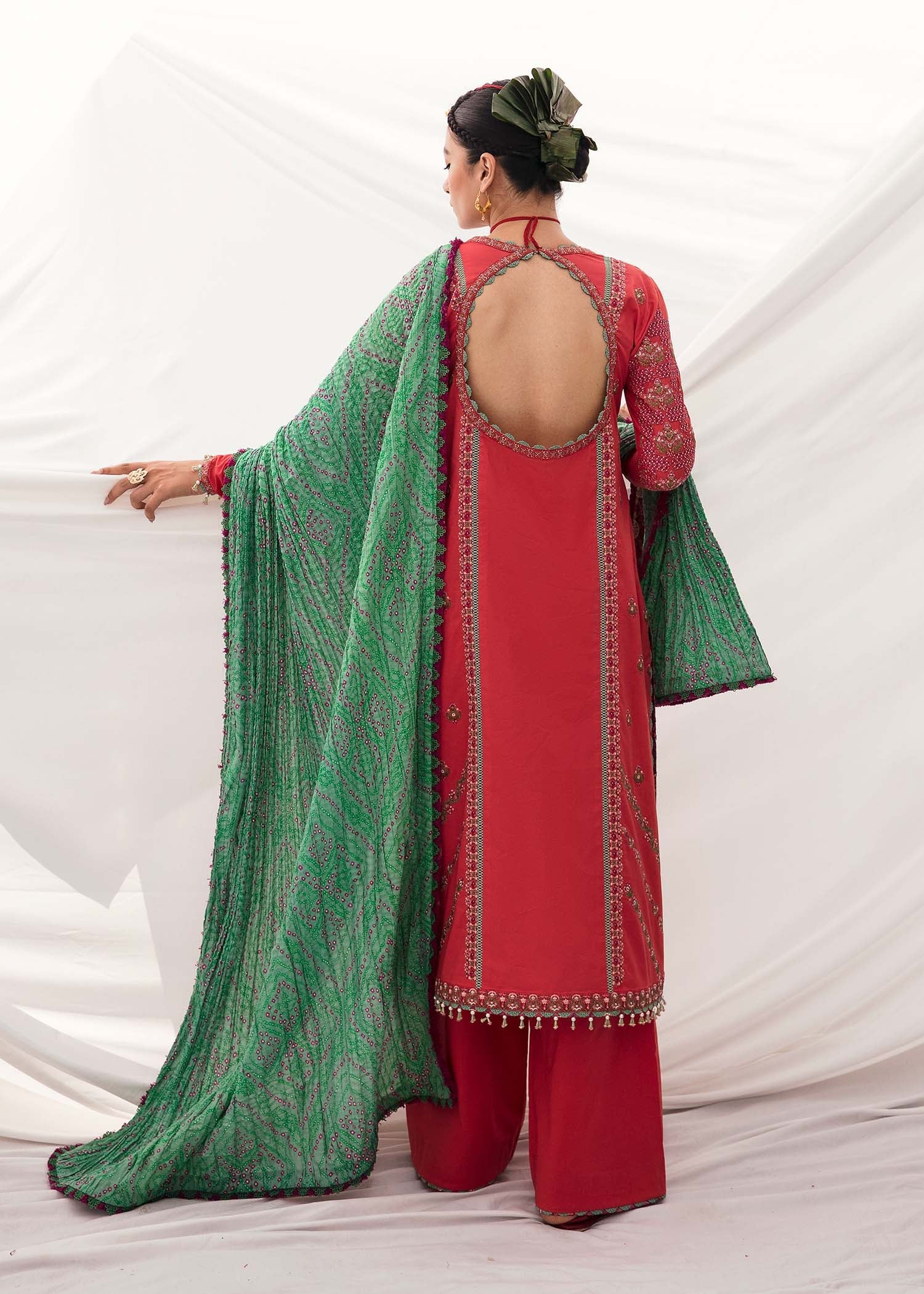 Hussain Rehar Mausam Lawn'23 D# ( Jazar)
