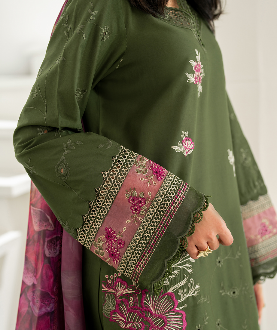 Iznik Festive Edition`25 IFE#02