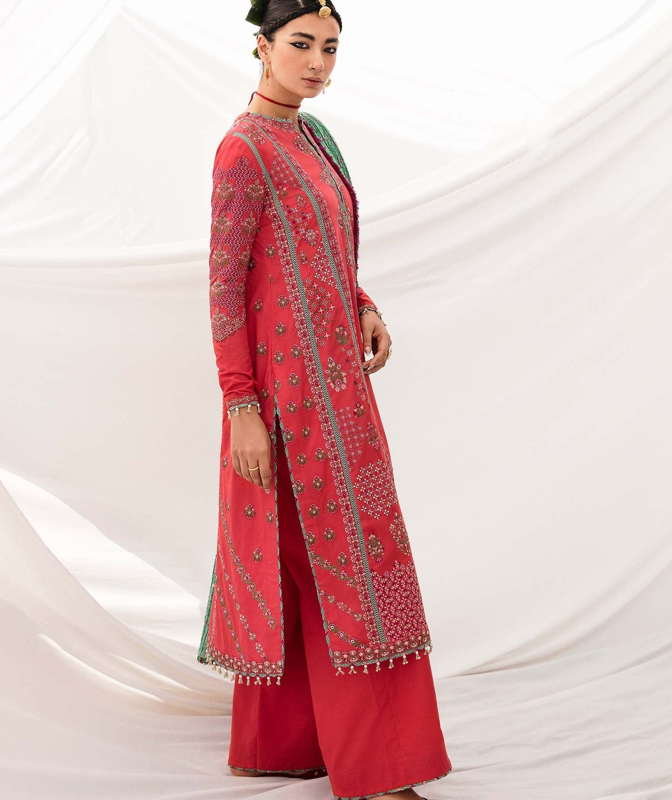 Hussain Rehar Mausam Lawn'23 D# ( Jazar)