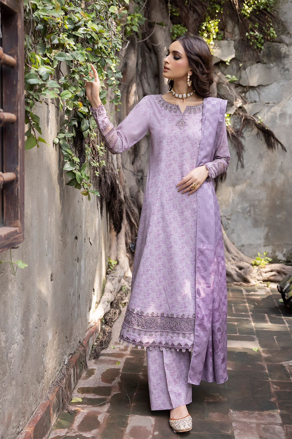 Iznik Jahan-Ara Winter Unstitched`23 IJK-01 ABRU