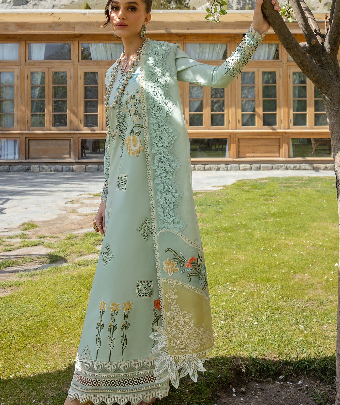 CRIMSON LAWN 2024 D#4B (Into The Wild - Aqua)