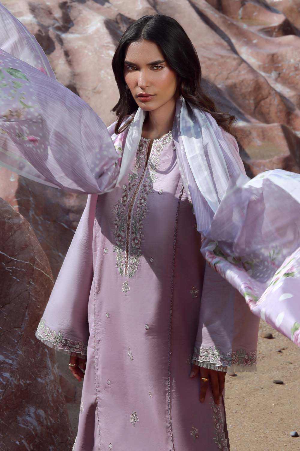 Seran Afsanah Lawn'25 (NIHAL)