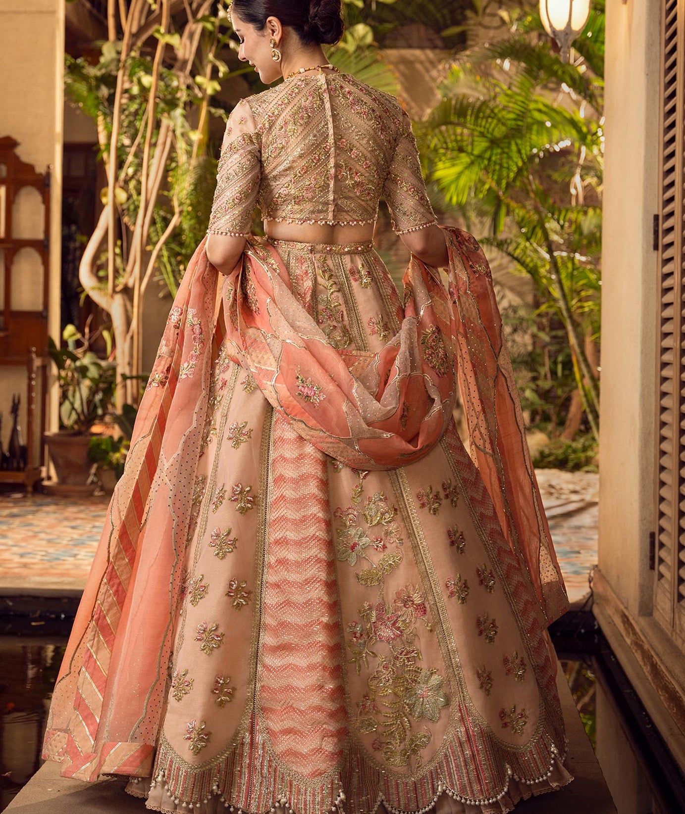 Crimson x Saira Shakira Wedding Collection`22 D#5