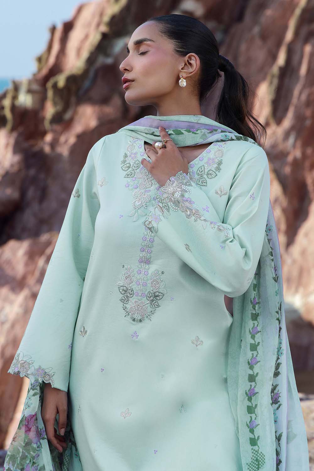 Seran Afsanah Lawn`25 (V#2) D#03