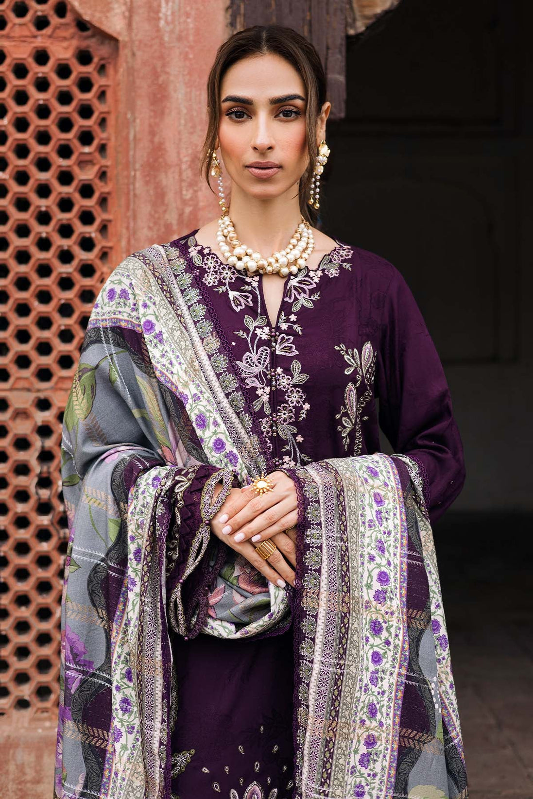 RA Nureh Emb S/Linen`25 NW#104