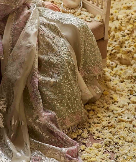 Suffuse Freeshia Festive Collection'22 OPAL