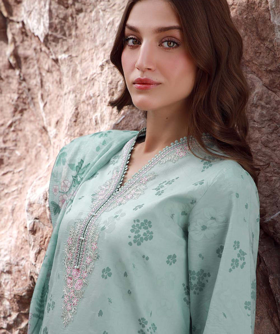 Seran Afsanah Lawn'25 (NYLA)