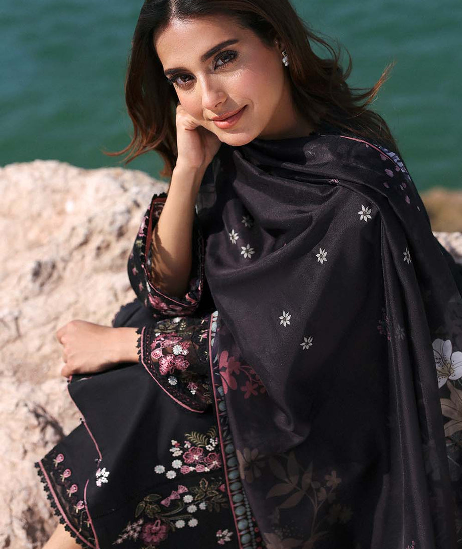 Seran Afsanah Lawn'25 (ZOYA)