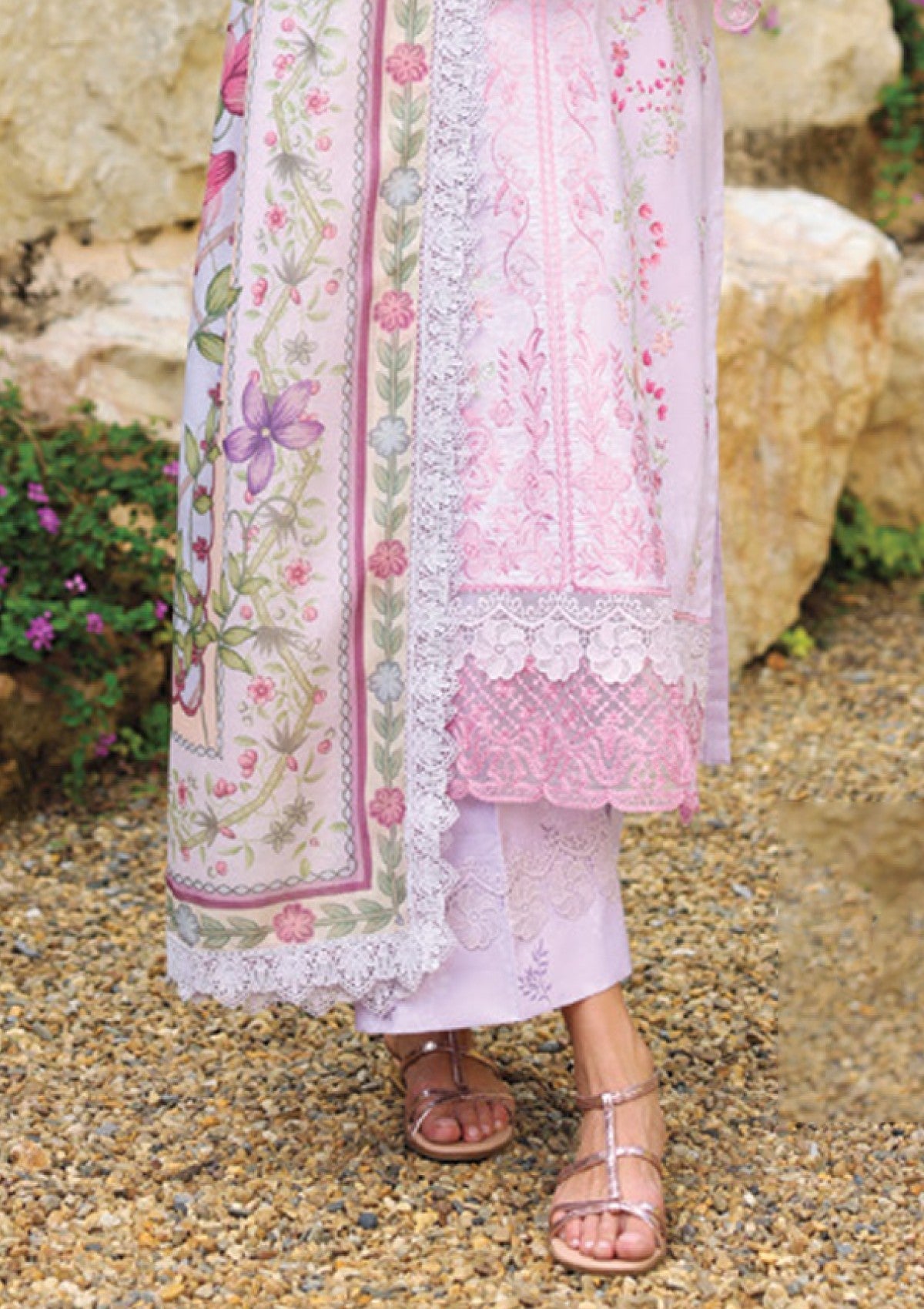 Naqsh Ayleen Lawn`26 NIGARISH