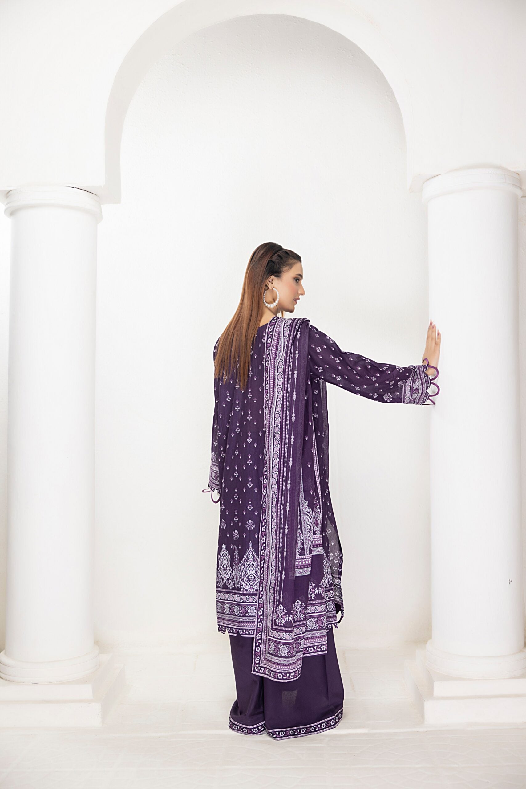 Regalia Salina Lawn`24 (Vol-4) D#04