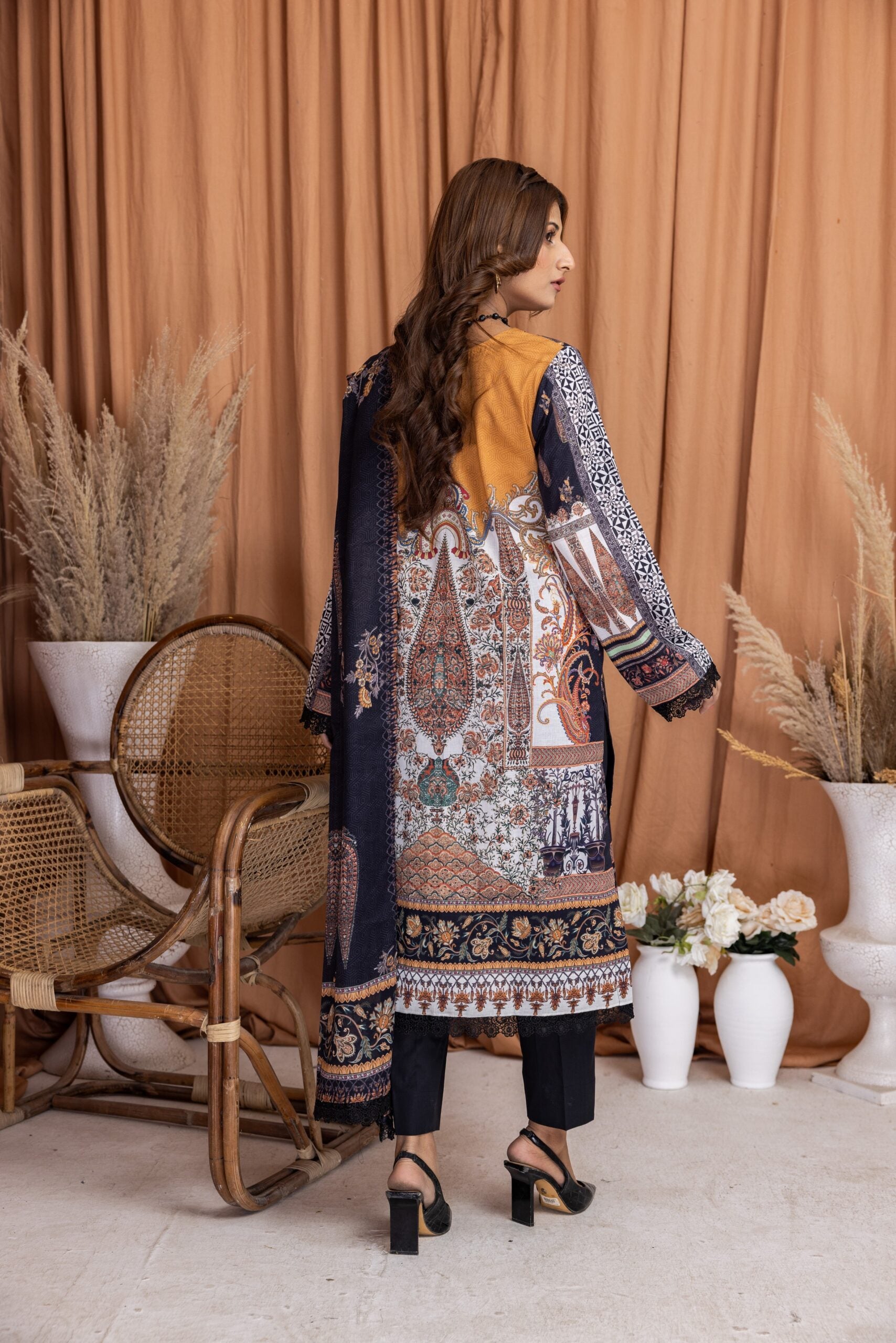 Regalia Salina Lawn`24 D#04