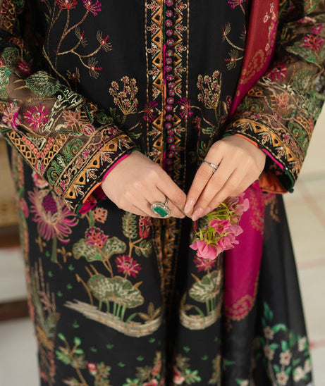 Maryum & Maria Luxury Lawn'25 MS#50106