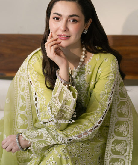 Maryum & Maria Luxury Lawn'25 MS#50117