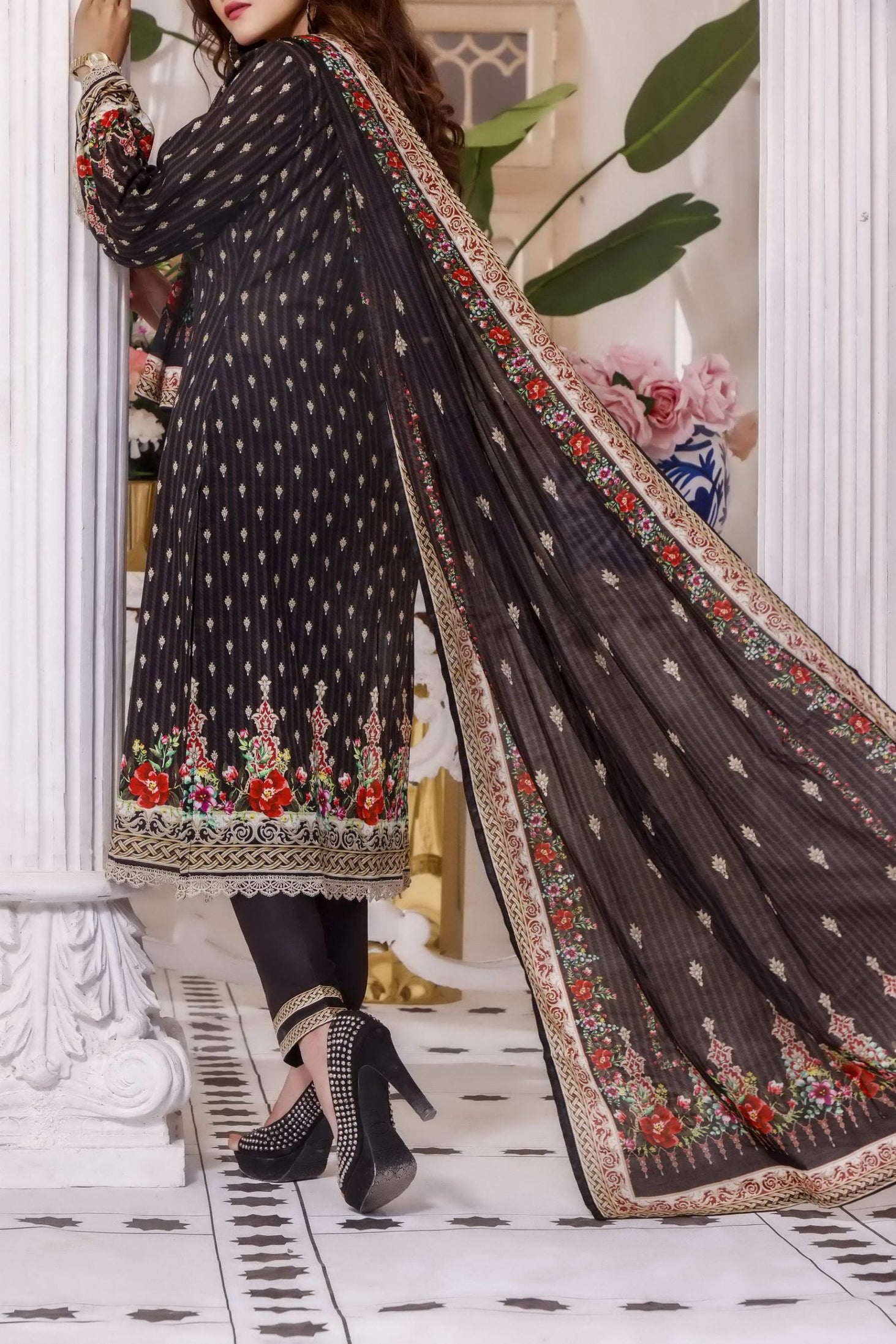 Misri Digital Print Lawn`22 D#135 Black
