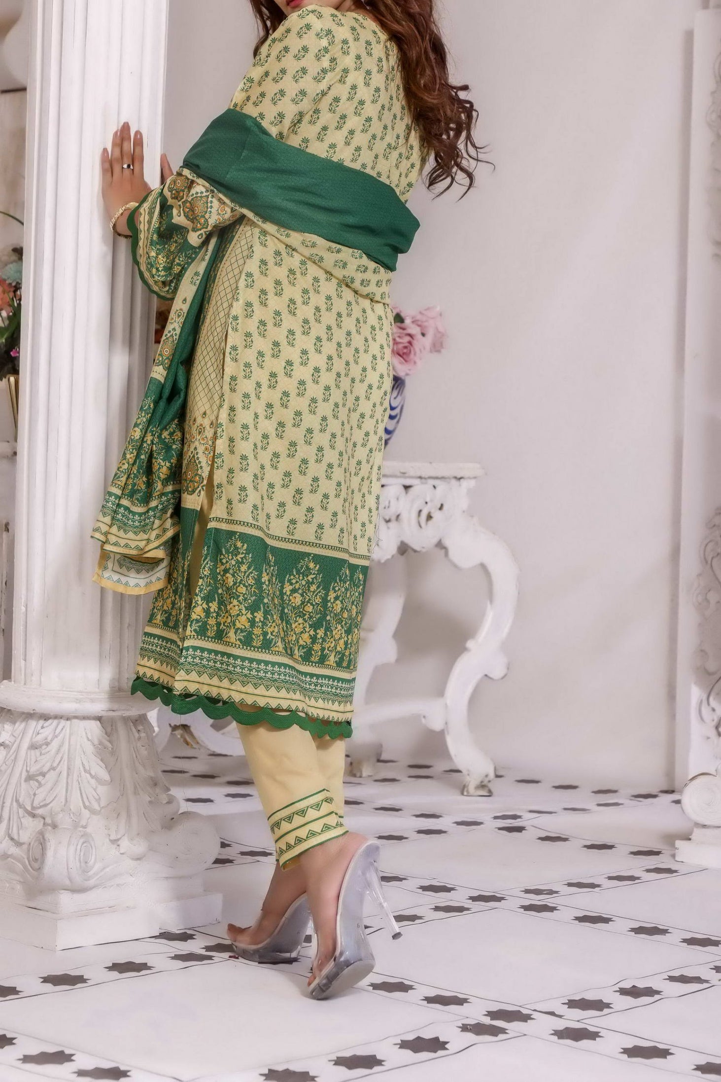 Misri Digital Print Lawn`22 D#125 Golden