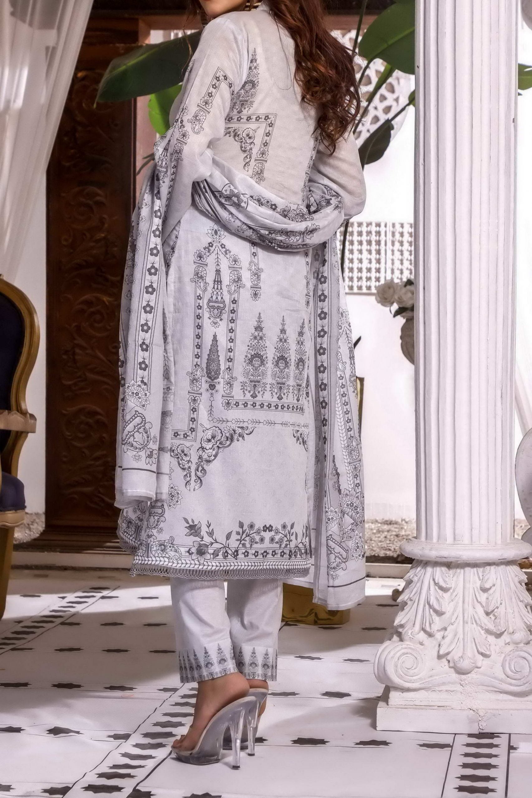 Misri Digital Print Lawn`22 D#131 Grey