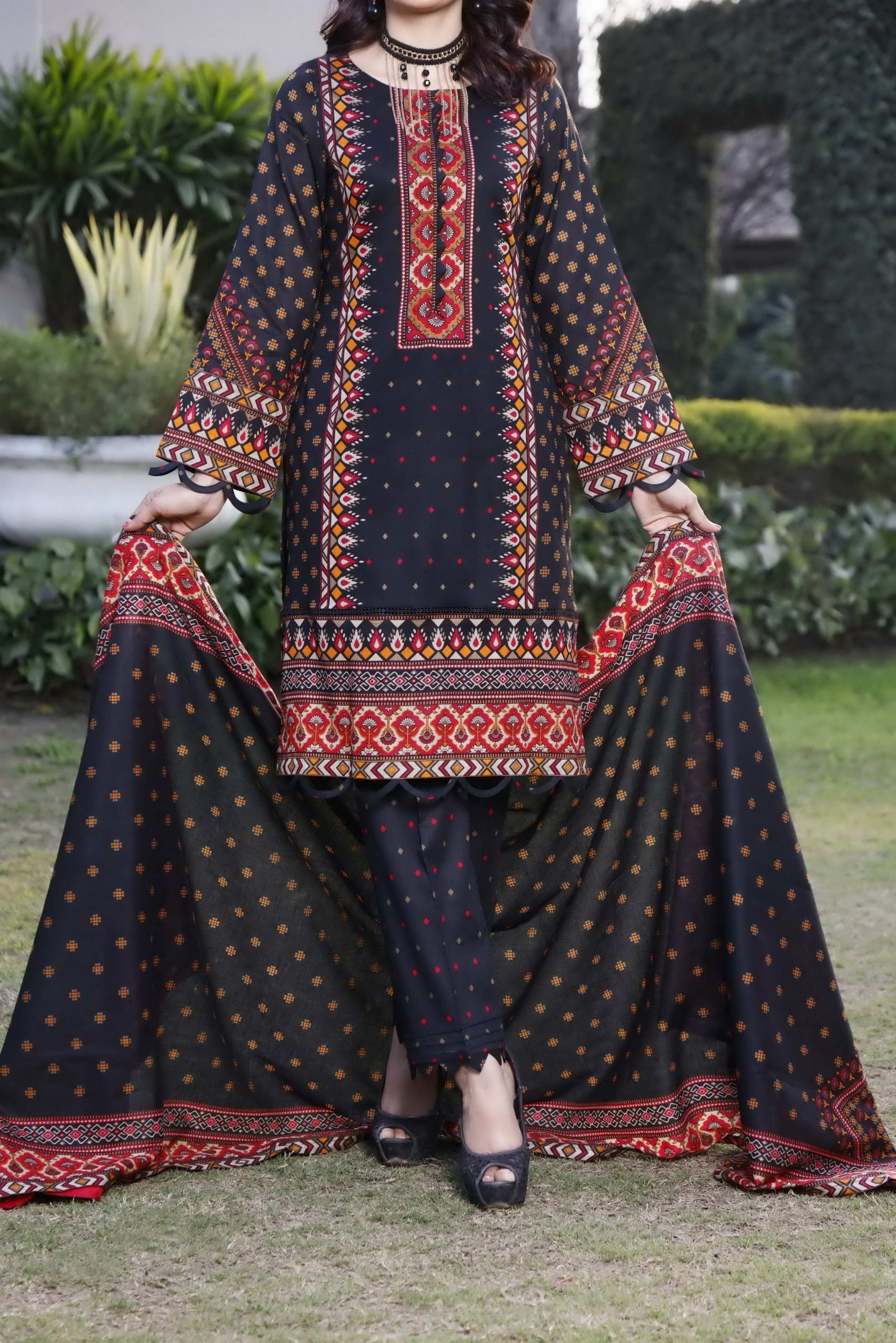Daman Lawn'22 D#1523 Black