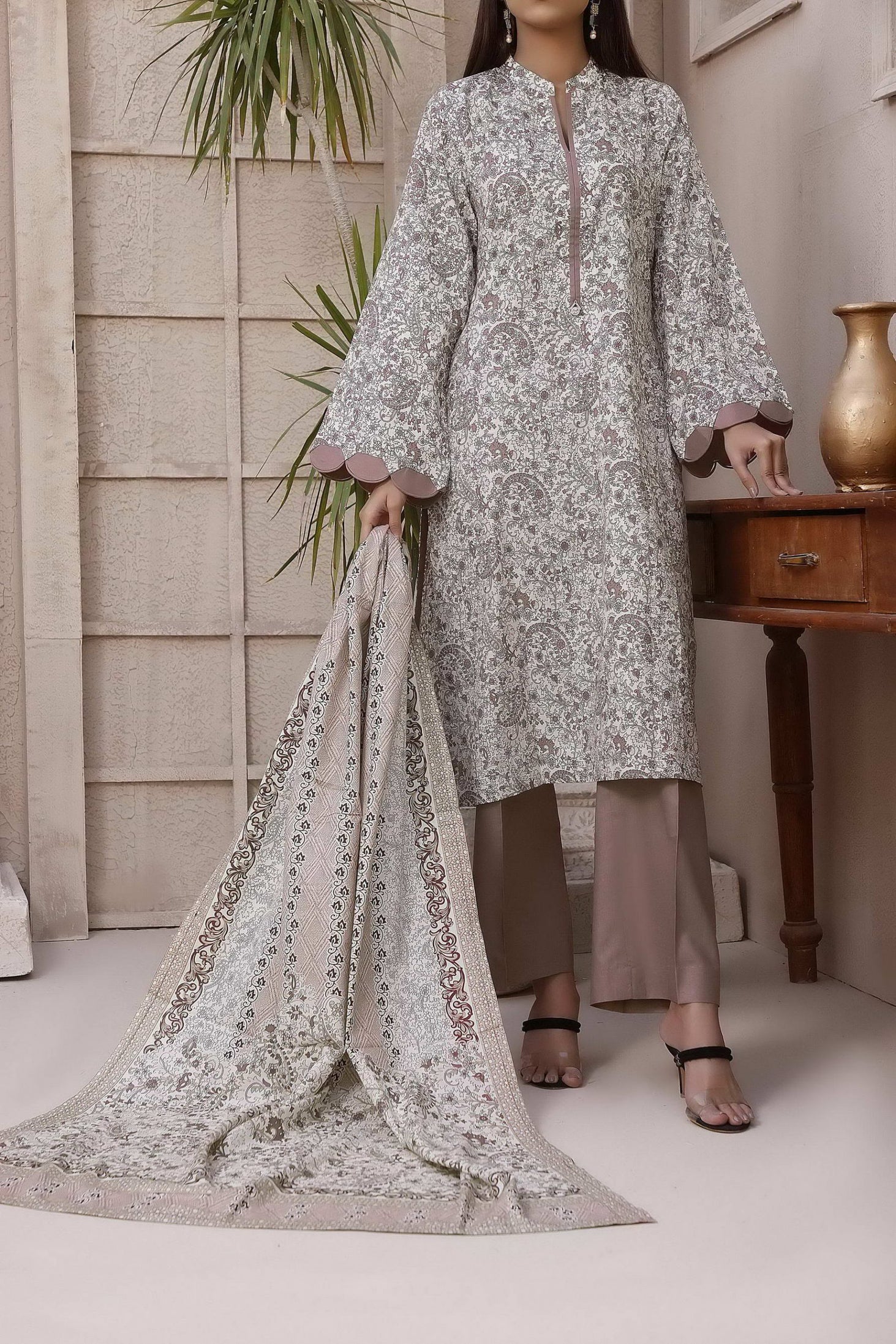 Signature Series Lawn`22 D#2629 T Pink