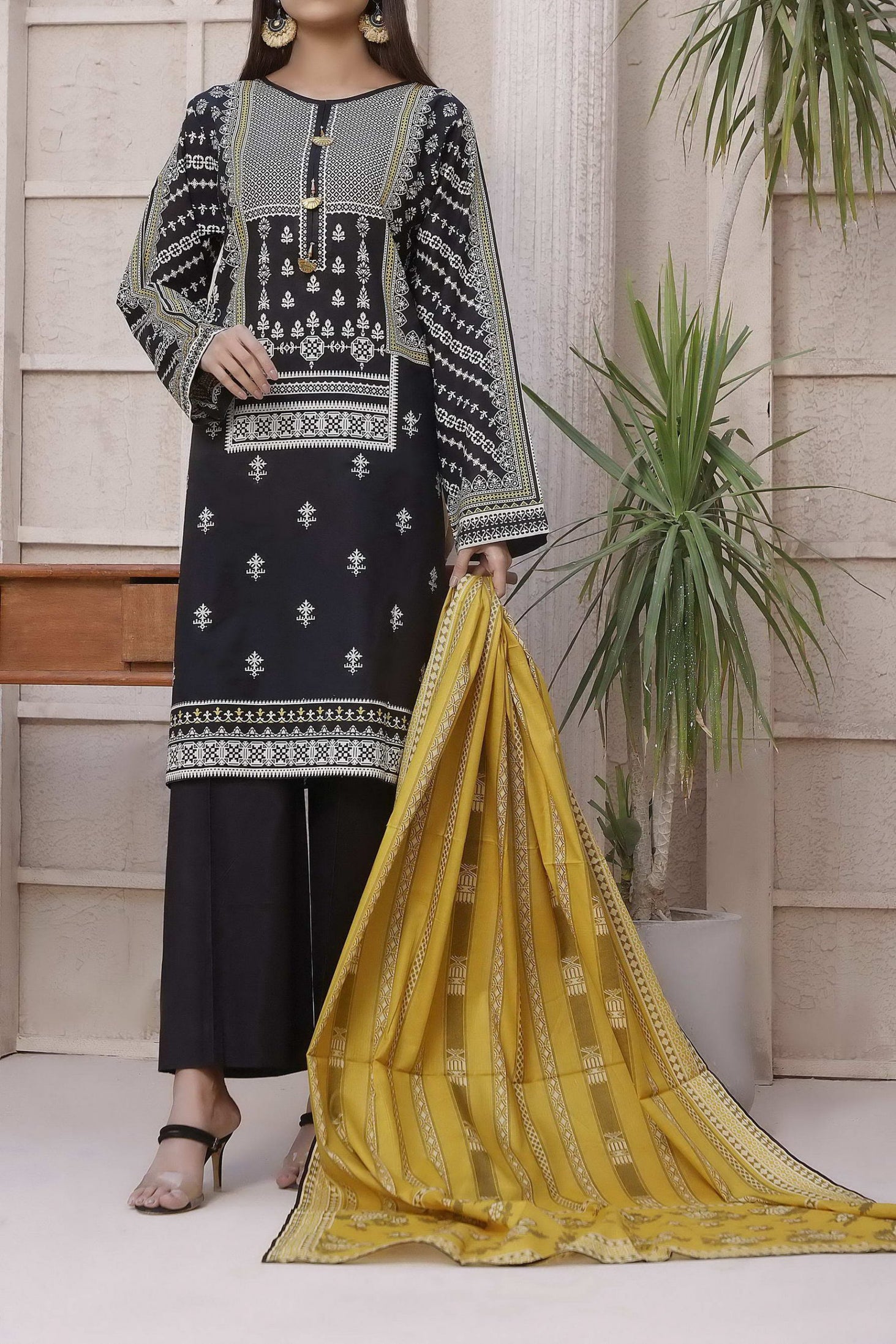 Signature Series Lawn`22 D#2637 Black