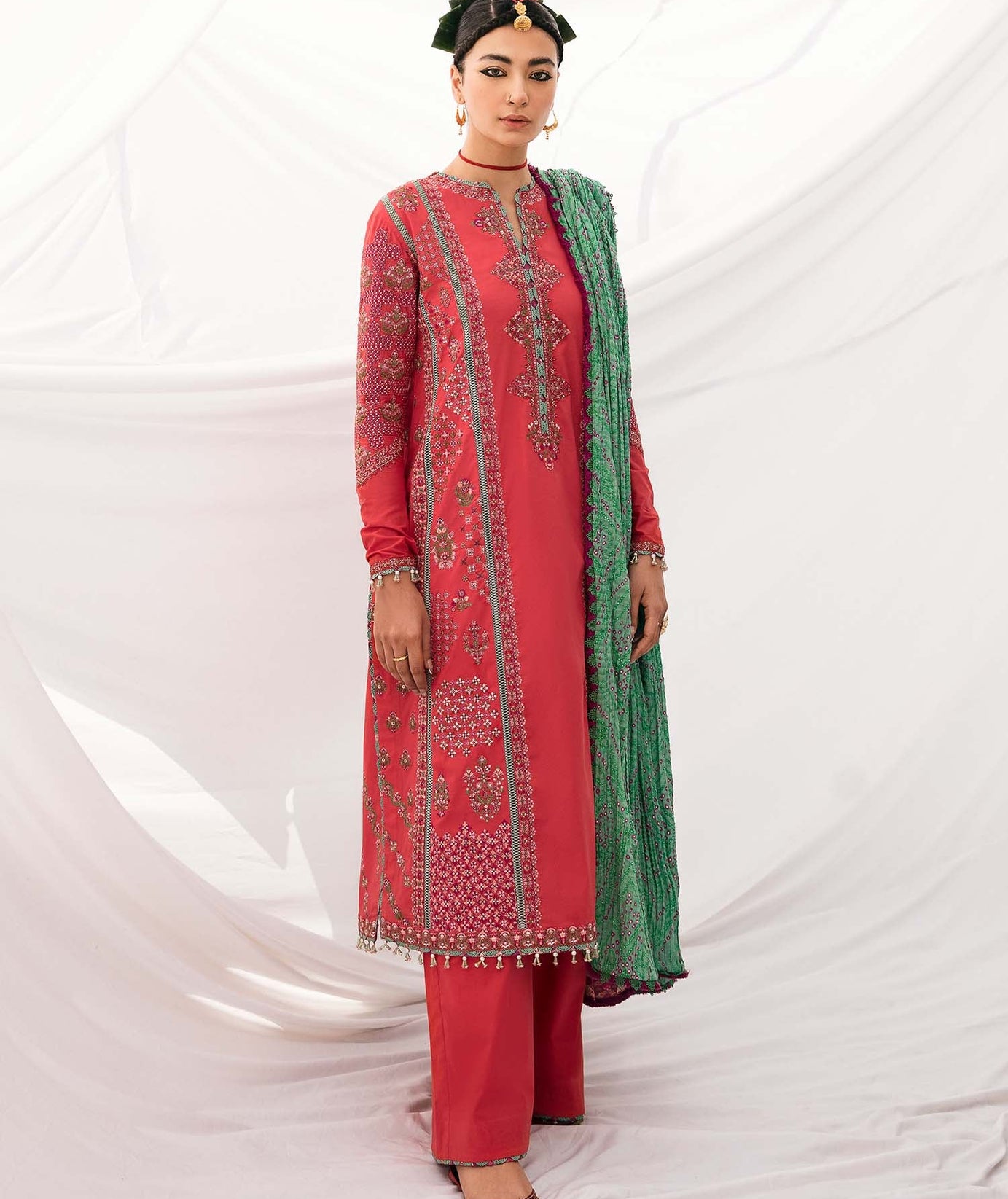 Hussain Rehar Mausam Lawn'23 D# ( Jazar)