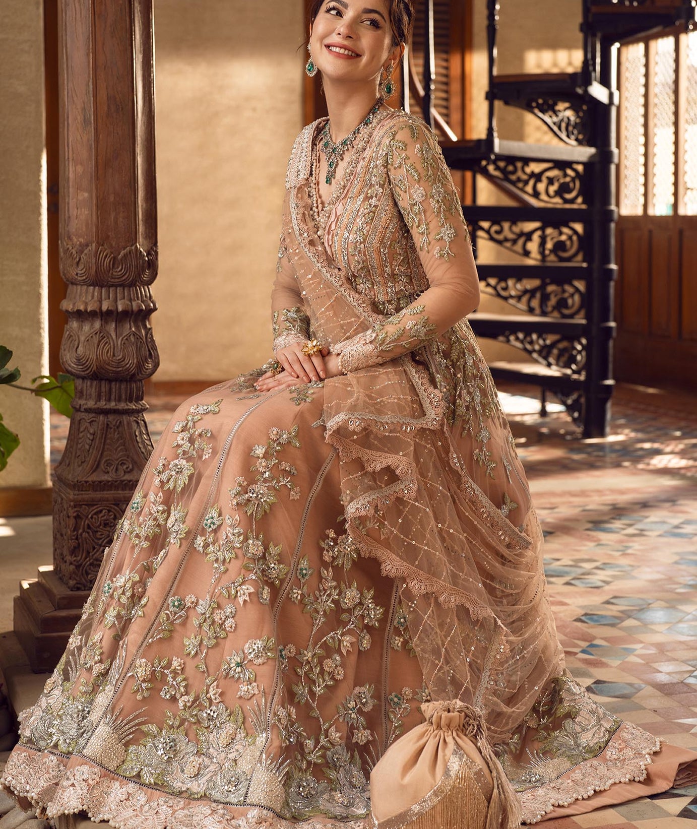 Crimson x Saira Shakira Wedding Collection`22 D#8