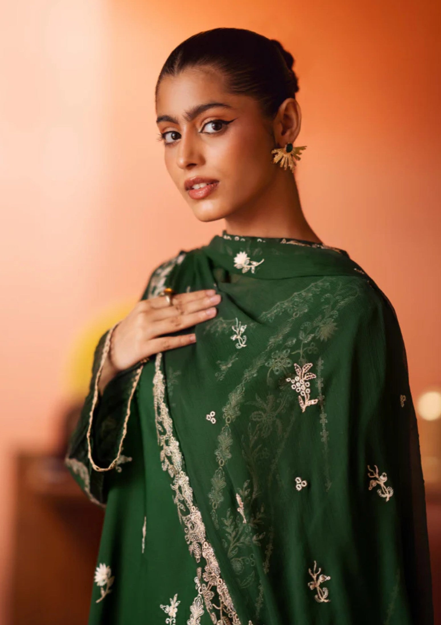 Humdum Lalarukh Emb Lawn'25 D#10