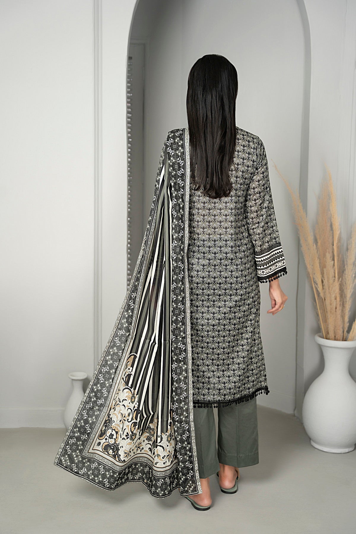 VS Sufinaz Print Lawn'24 D#514 (G Grey)