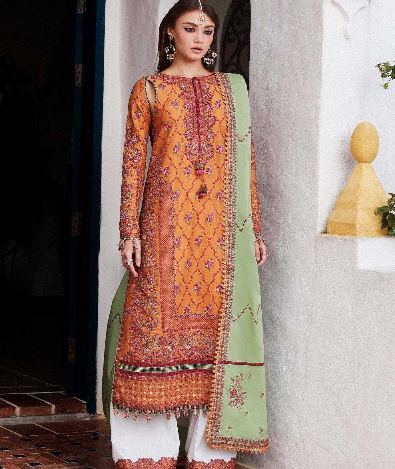 Hussain Rehar Eid Luxury Lawn SS/ 24 AMIRA D#459