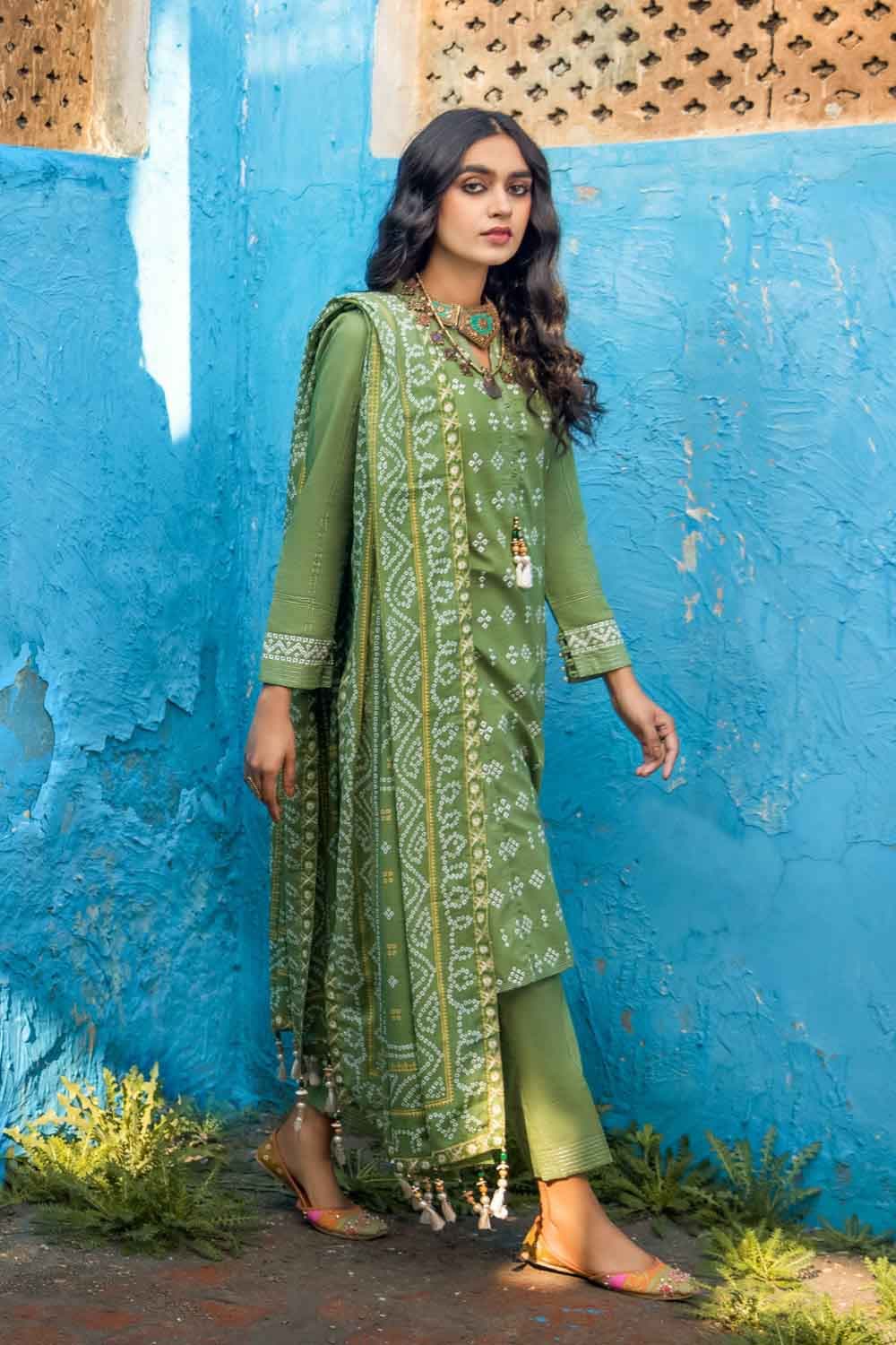 Gul Ahmed Summer`22 CL-22052
