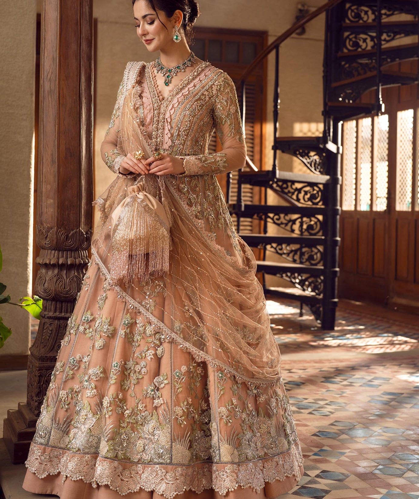 Crimson x Saira Shakira Wedding Collection`22 D#8