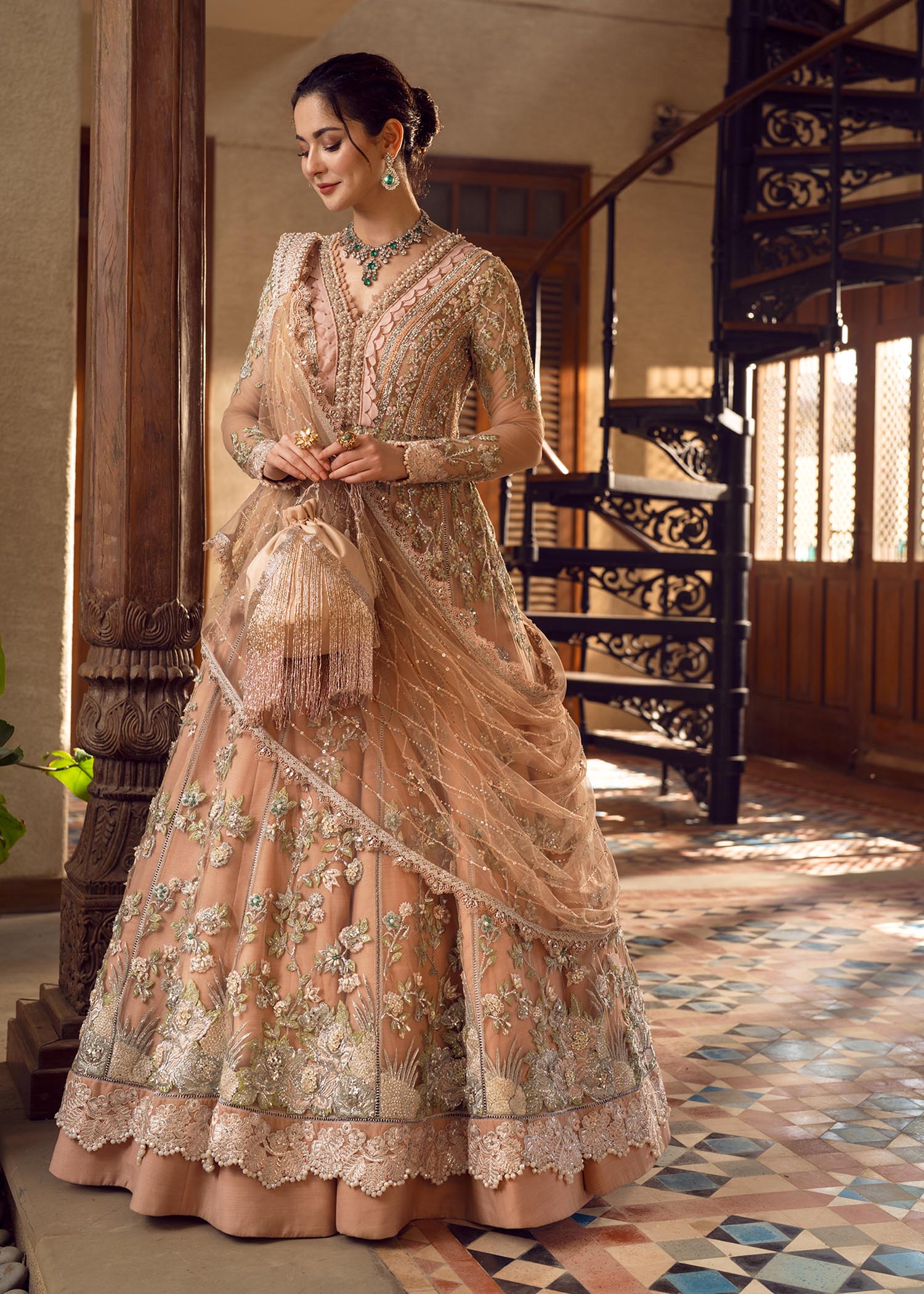 Crimson x Saira Shakira Wedding Collection`22 D#8