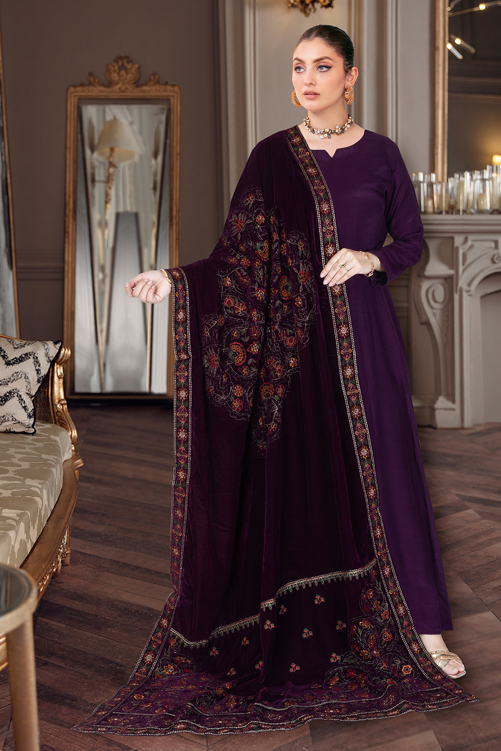 Ramsha Emb Velvet Shawl'22 VF#51 Plum