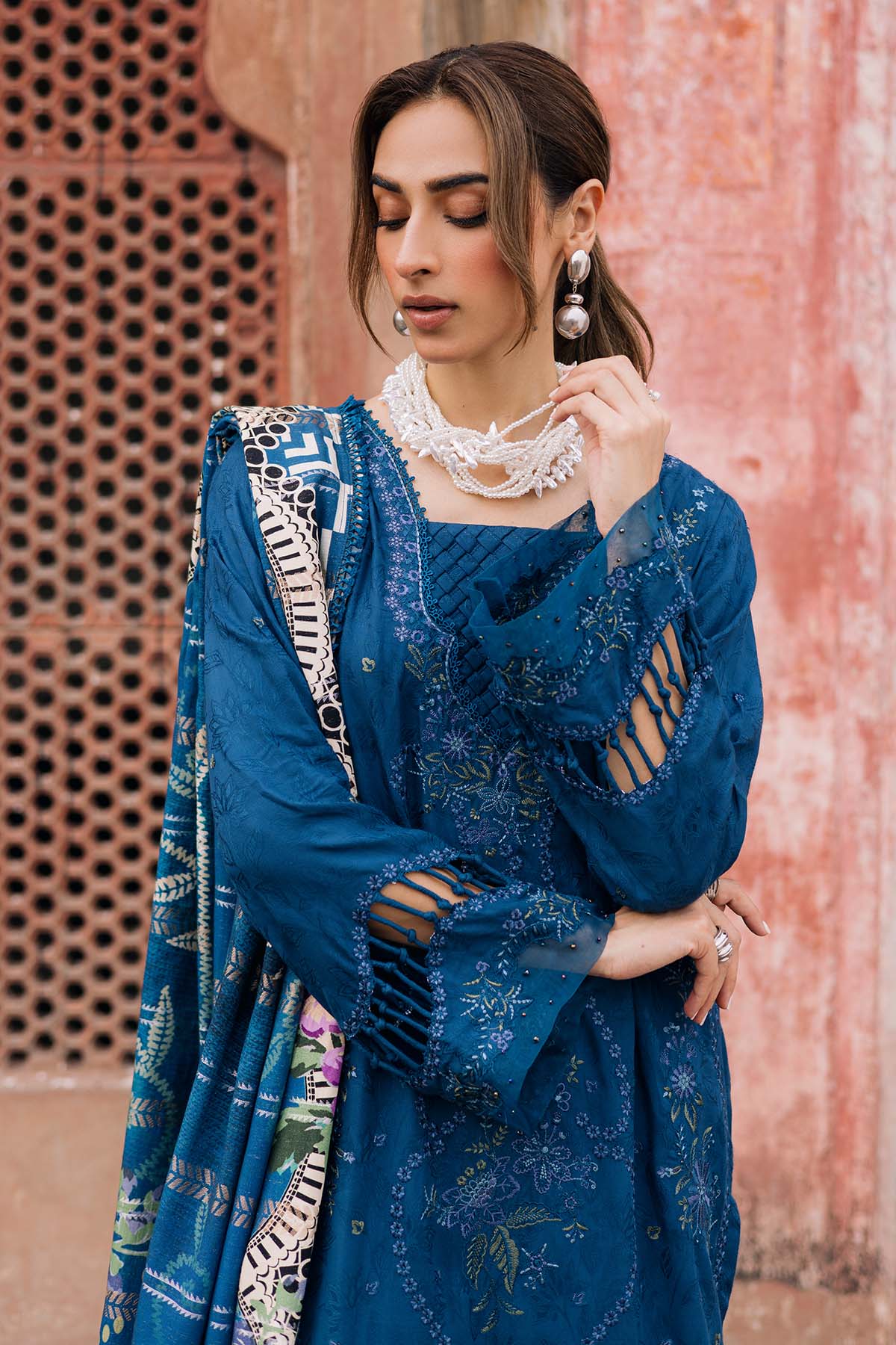 RA Nureh Emb S/Linen`25 NW#102