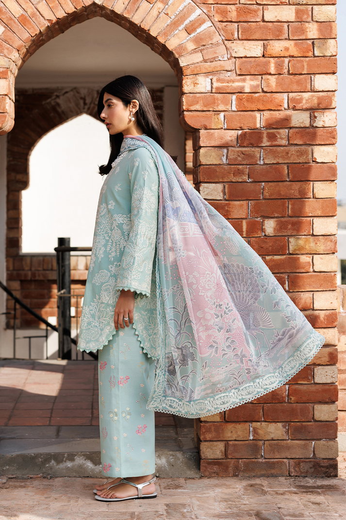 Emaan Adeel Mirabelle Lawn`26 (ISOLDE)