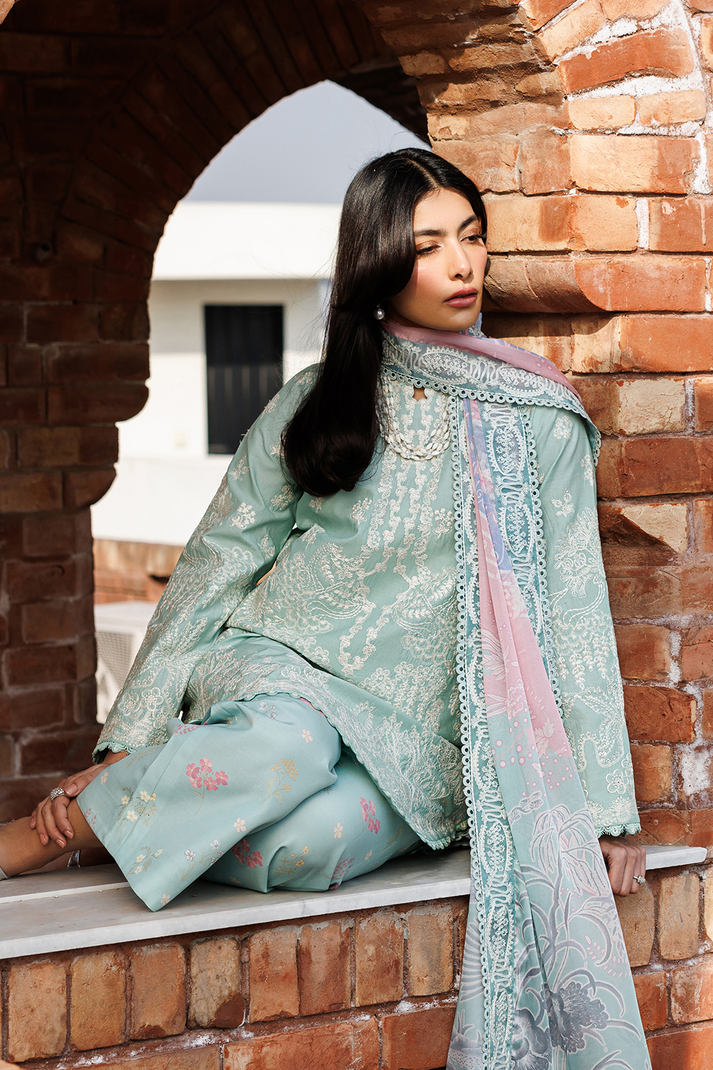 Emaan Adeel Mirabelle Lawn`26 (ISOLDE)