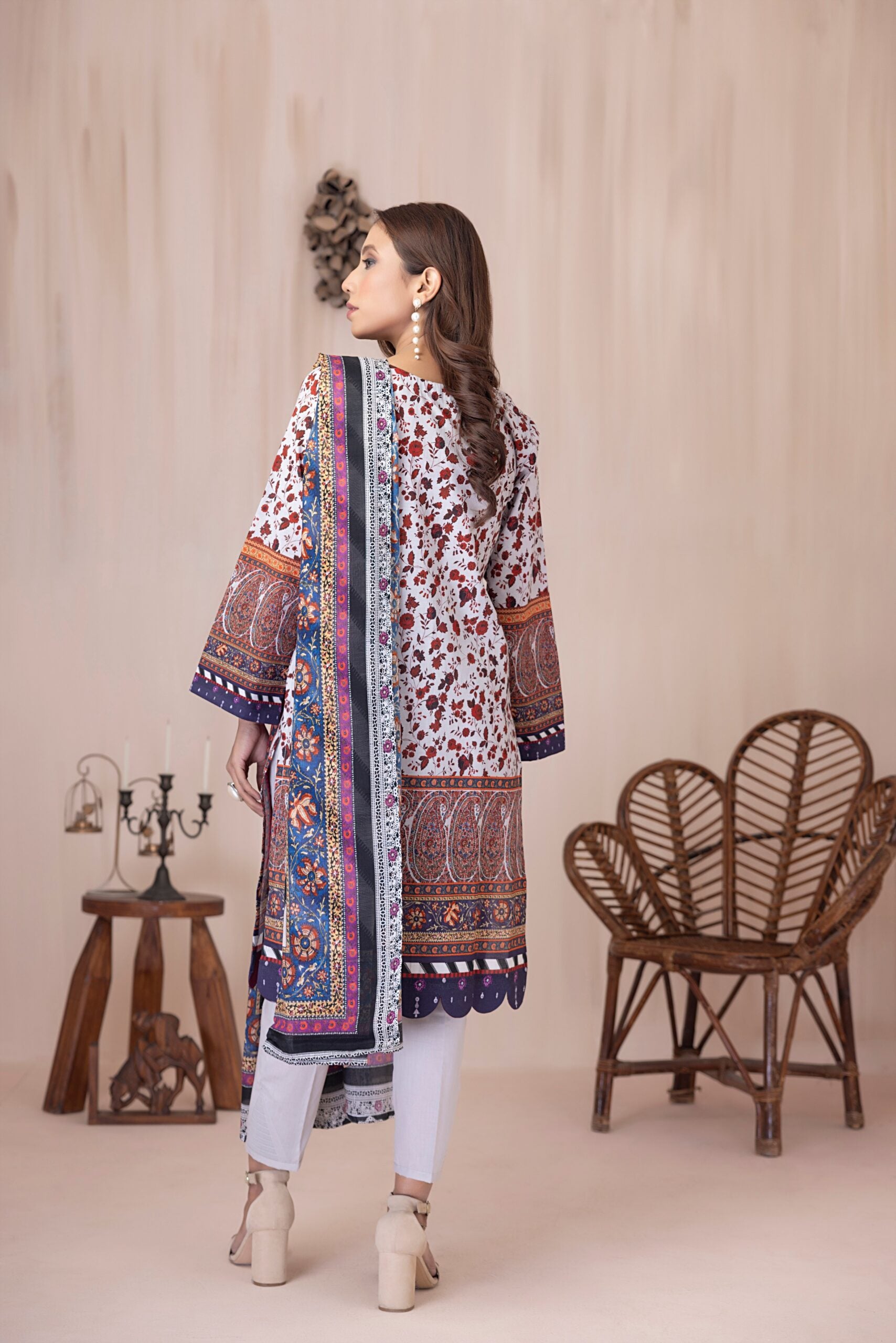 Salina Print Lawn`23 (Vol-3) D#05
