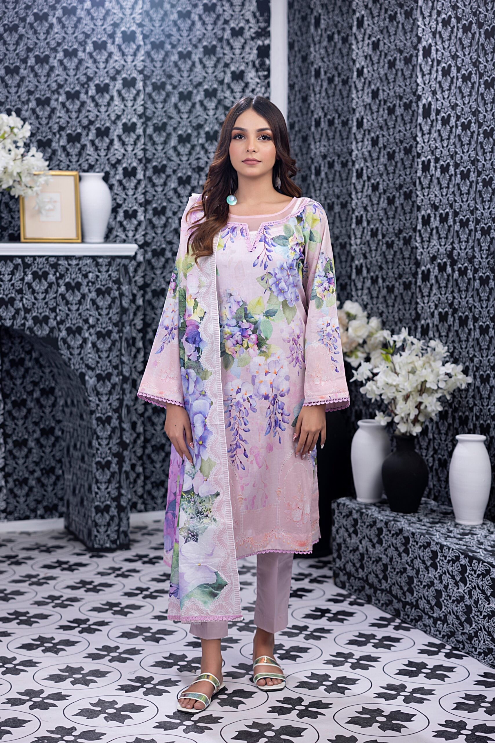 Regalia Salina Lawn`24 (Vol-3) D#05