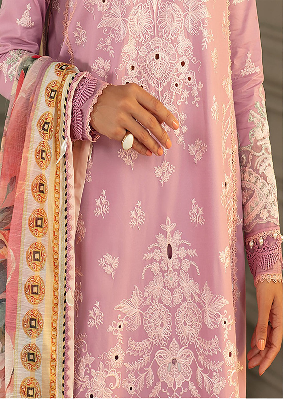 Raaya Carnation Eid/Luxury'22 D#6