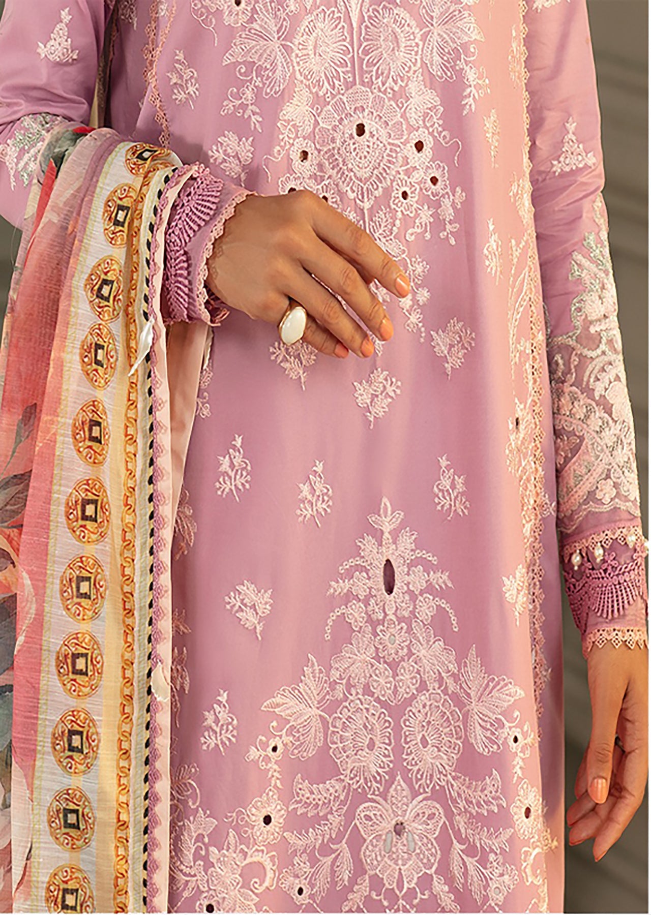 Raaya Carnation Eid/Luxury'22 D#6