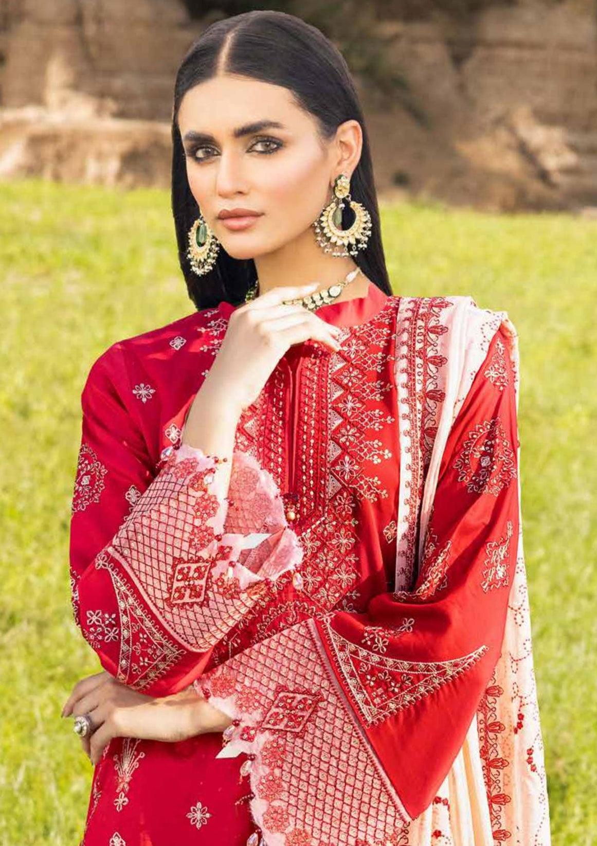 Muscari Emb Cotton Satin`22 D#105