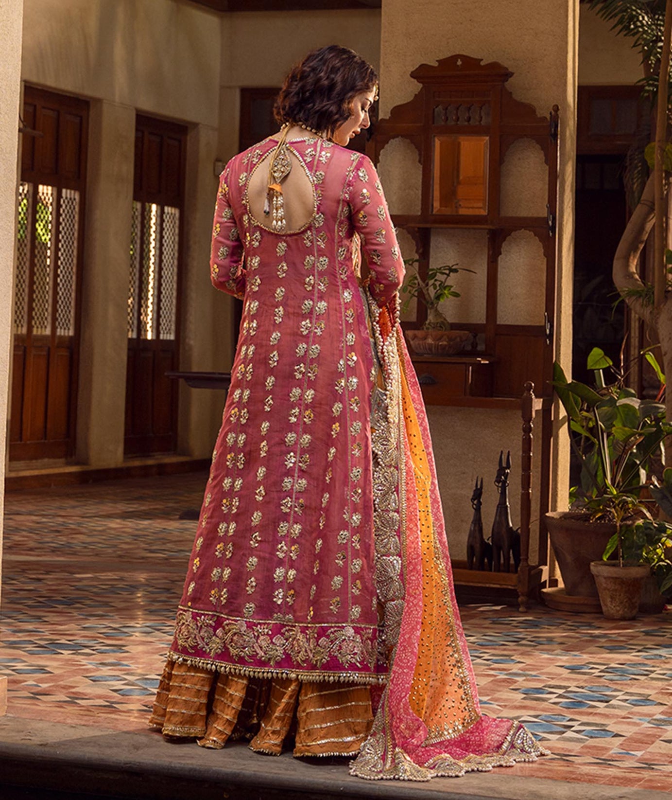 Crimson x Saira Shakira Wedding Collection`22 D#4
