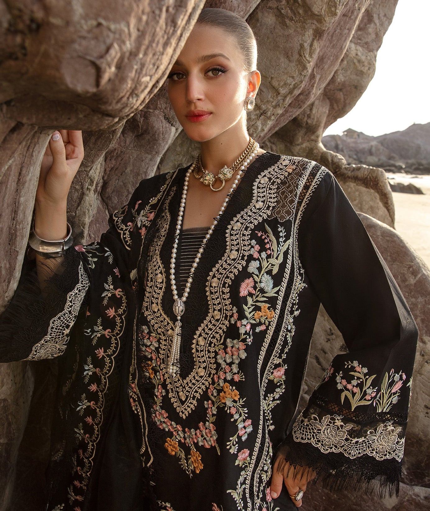 Saira Shakira By Crimson Lawn'24 D#1A