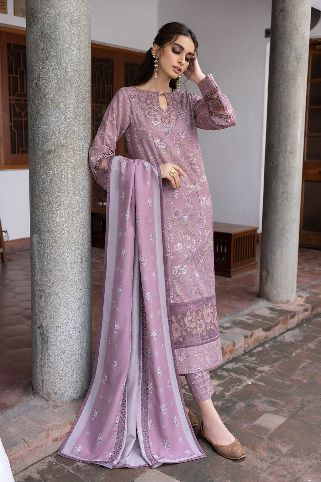 Iznik Jahan-Ara Winter Unstitched`23 IJK-06 DELARAM