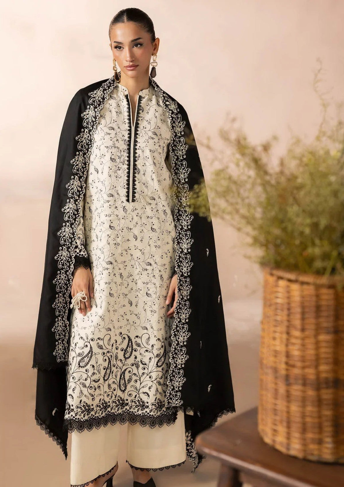 Raj Bari Sareen C/Kari Viscose`25 D#01