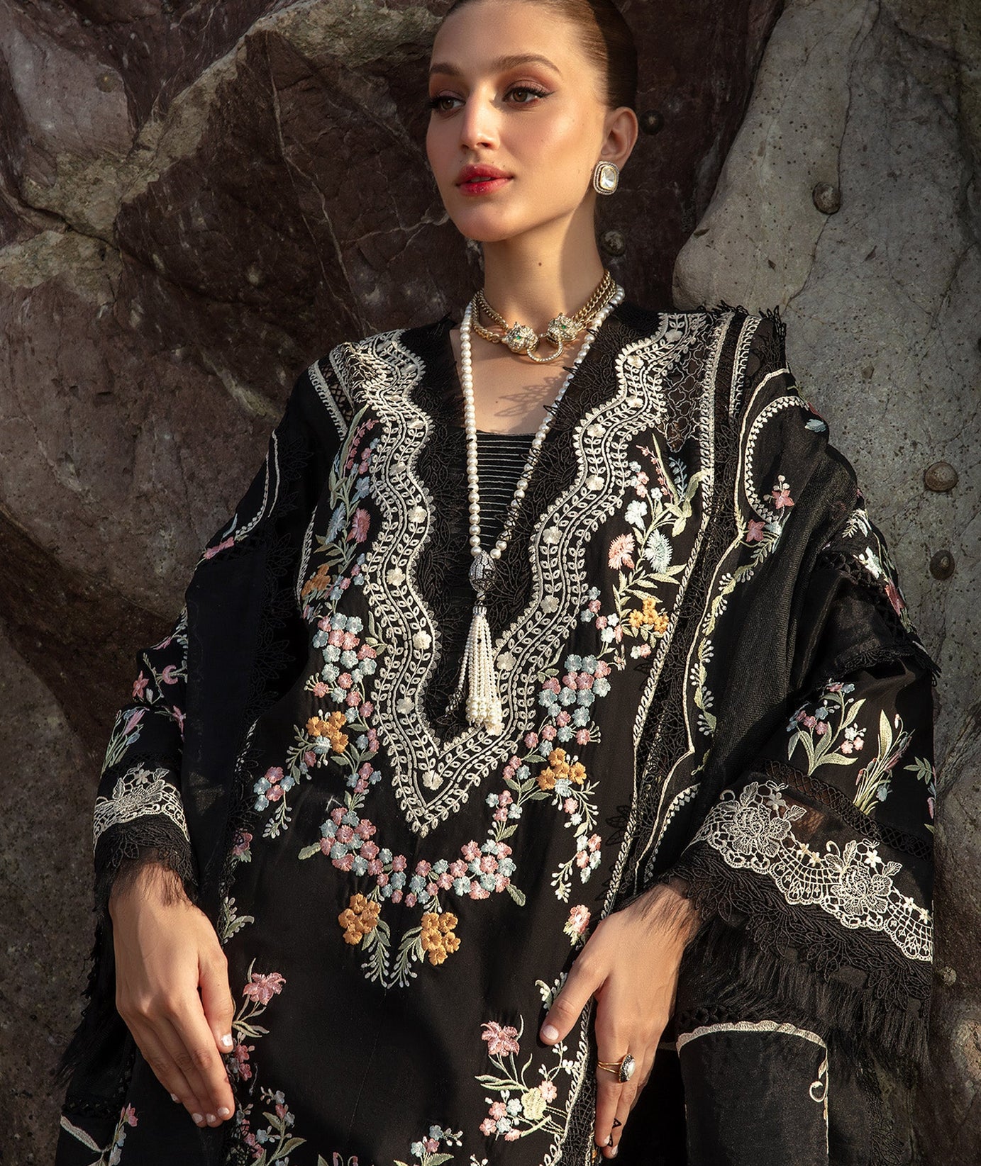 Saira Shakira By Crimson Lawn'24 D#1A